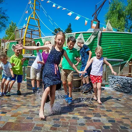 4-sterne Superior Erlebnishotel Kronasar, Europa-park Freizeitpark & Erlebnis-resort Hotel 4*